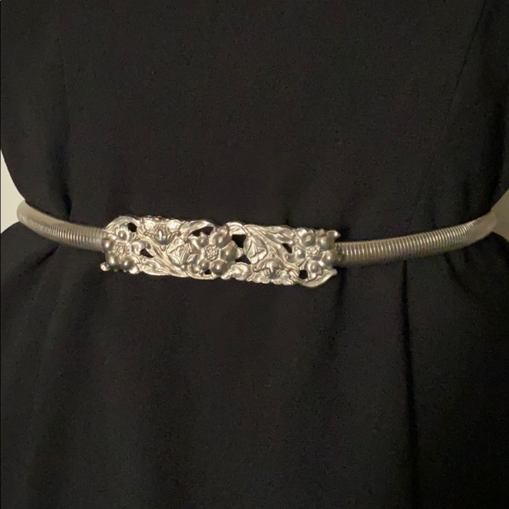 Vintage Accessocraft NYC Silver Floral Waist Belt